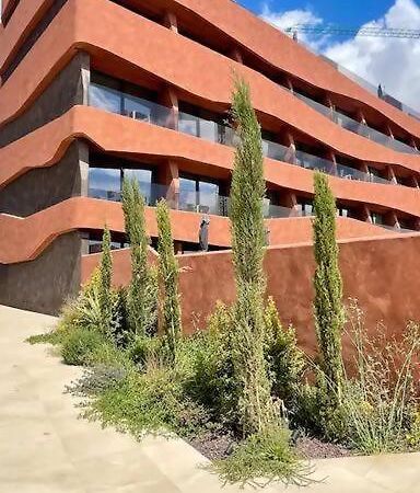 Resort Y Piscina Junto A La City Murcia Exterior photo